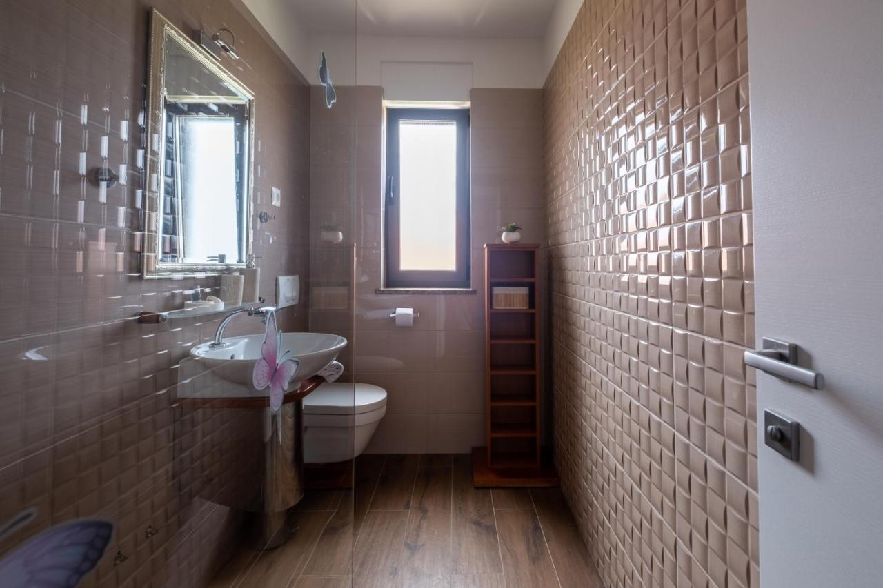 Apartments Luana With Private Jacuzzi Zadar Extérieur photo