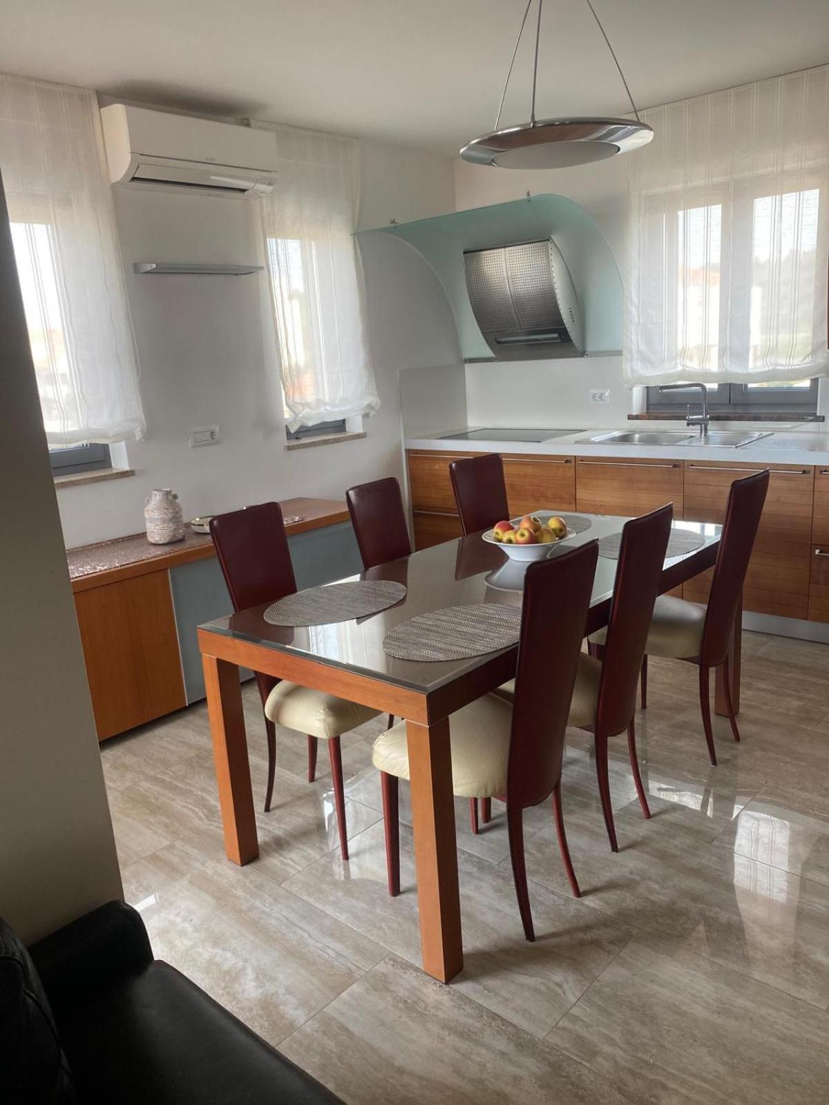 Apartments Luana With Private Jacuzzi Zadar Extérieur photo