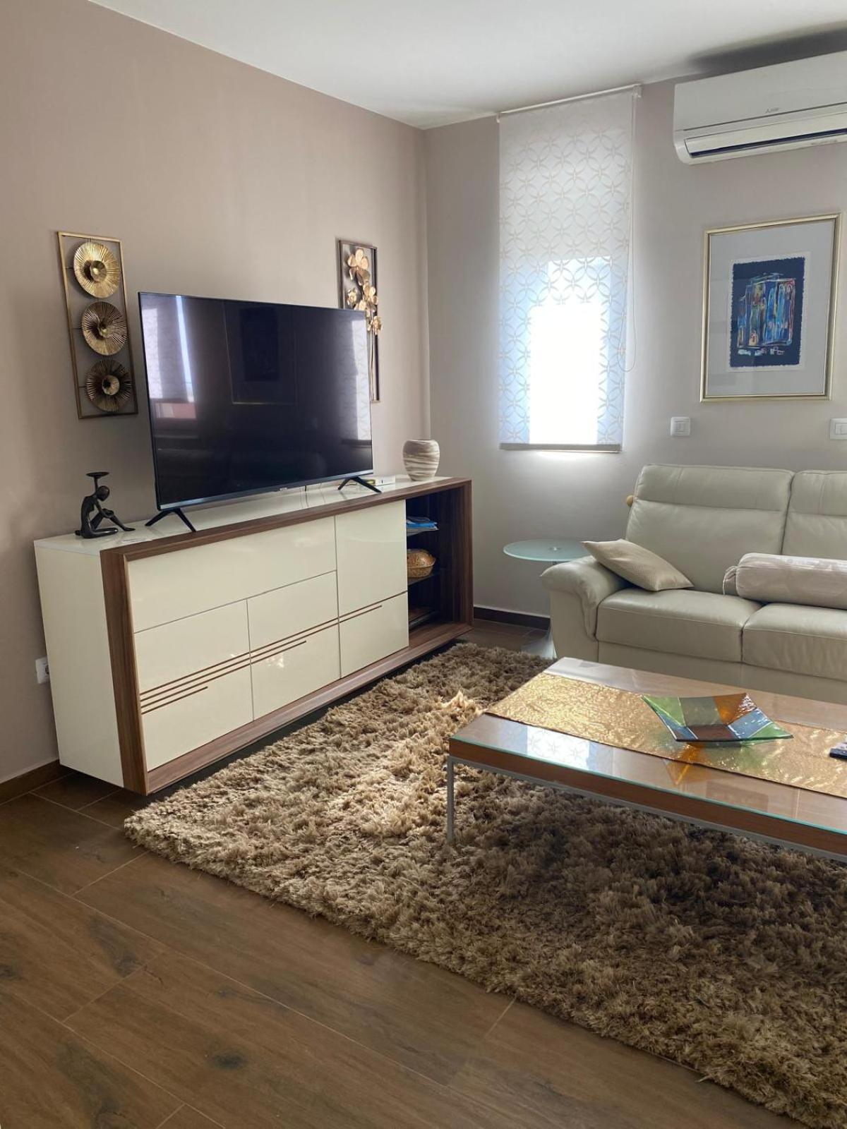Apartments Luana With Private Jacuzzi Zadar Extérieur photo